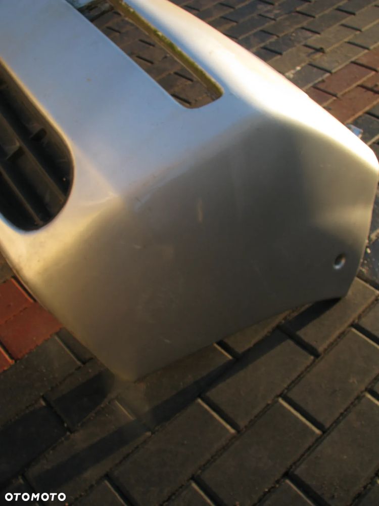 ZDERAK PRZÓD PRZEDNI OPEL VIVARO A RENAULT TRAFIC II L147 RP09 - 2