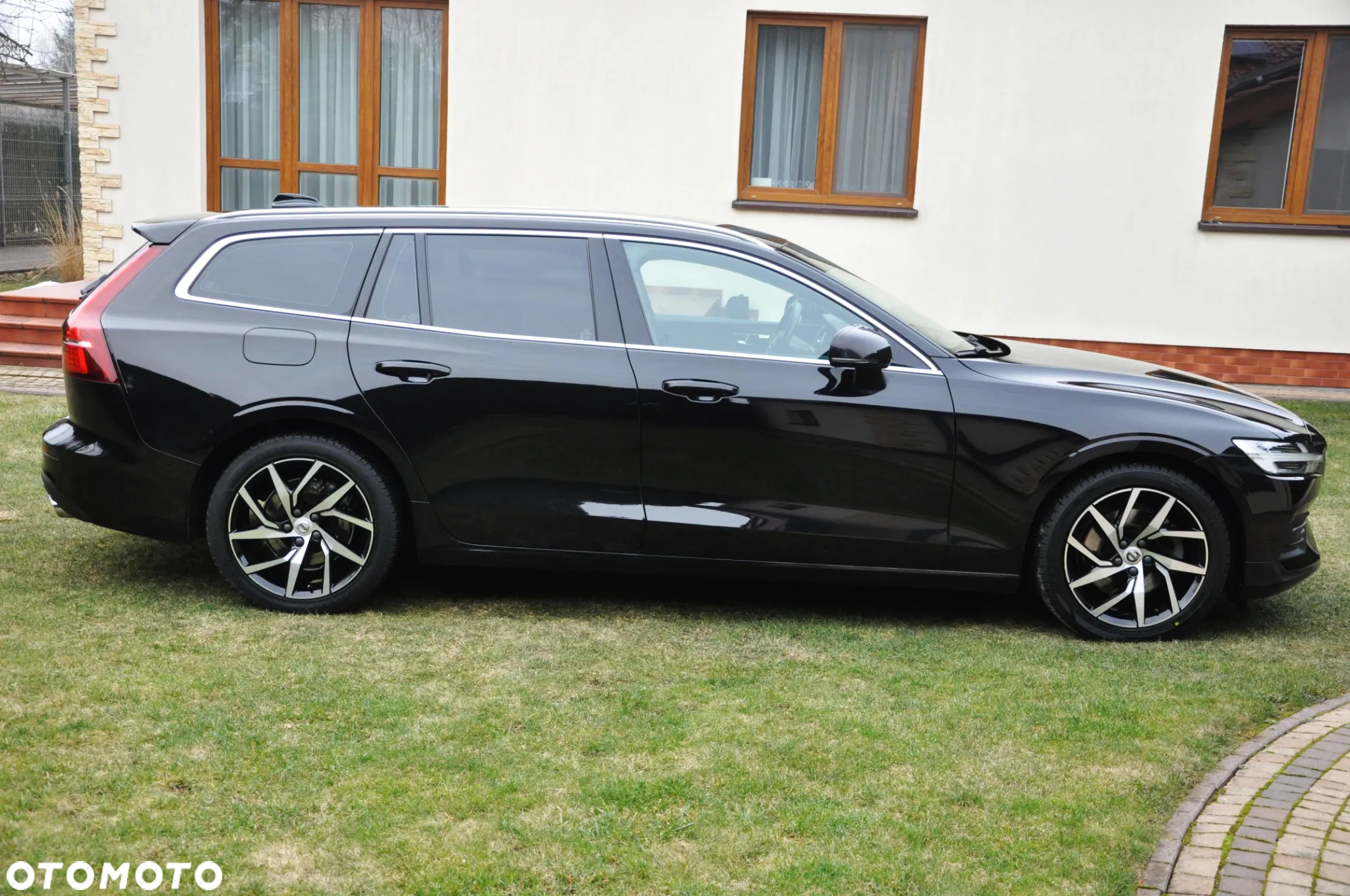 Volvo V60 T4 Geartronic Momentum Pro - 24