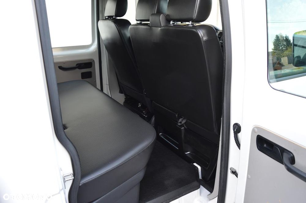 Volkswagen Transporter - 23
