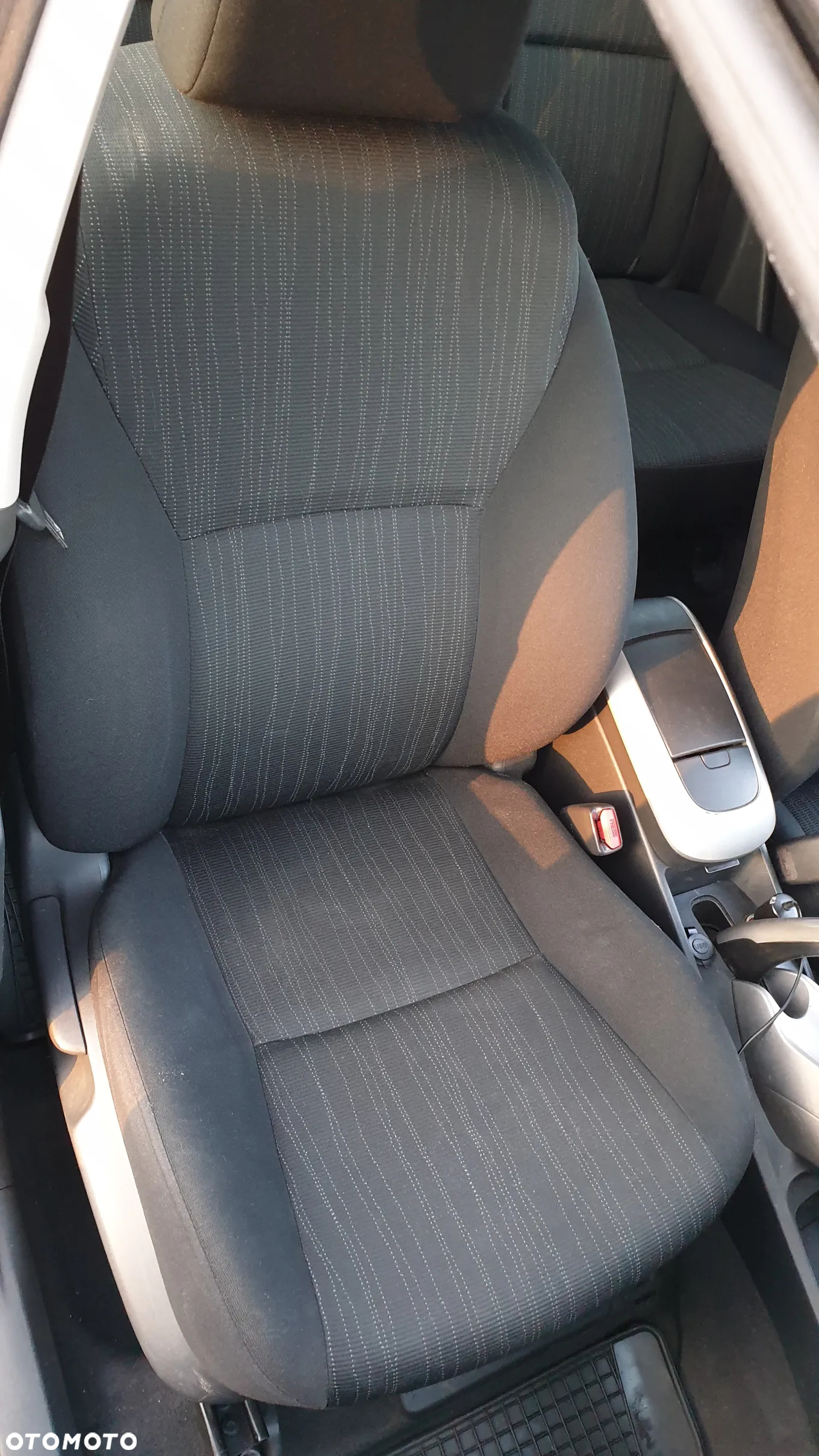Toyota Auris 1.6 VVT-i Luna - 5