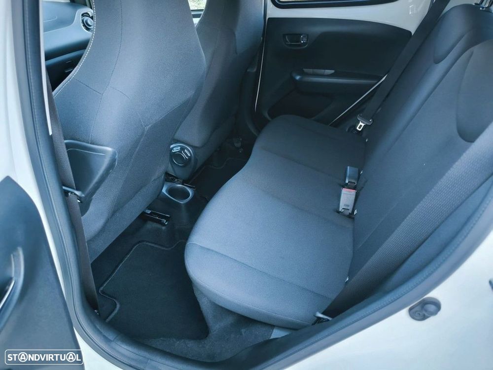 Peugeot 108 1.0 VTi Allure ETG5 - 25