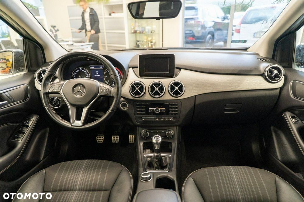 Mercedes-Benz Klasa B 200 CDI (BlueEFFICIENCY) - 16