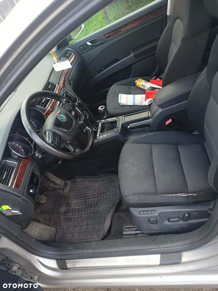 Skoda Superb 2.0 TDI Ambition - 10