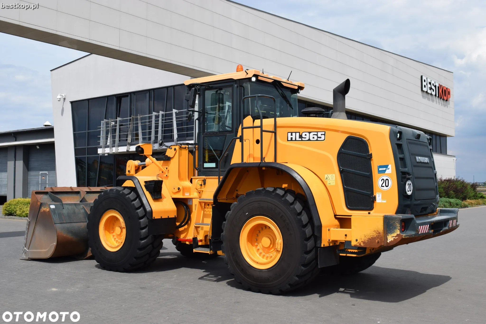 Hyundai HL965 - 8