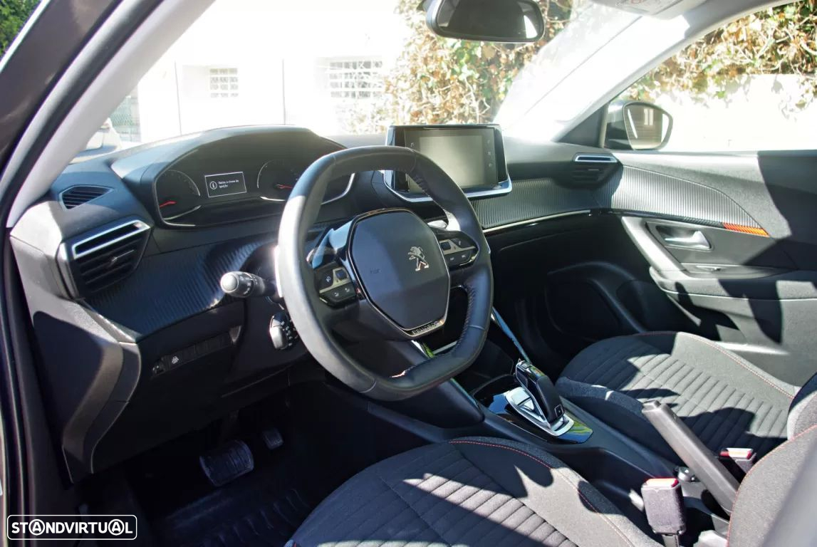 Peugeot 2008 1.2 PureTech Active Pack EAT8 - 19