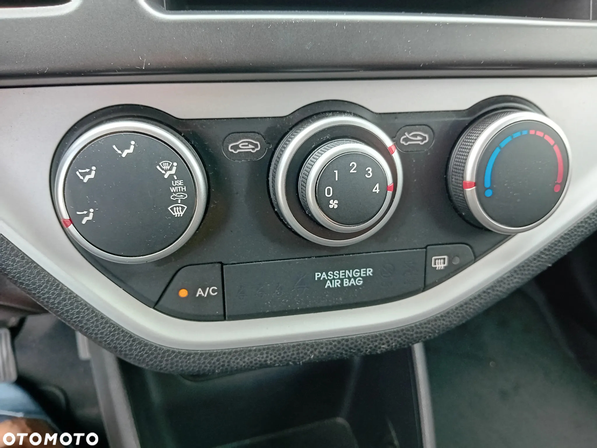 Kia Picanto 1.0 Attract - 12