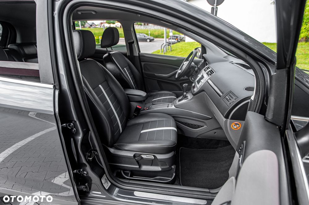 Ford Kuga 2.5 4x4 Titanium - 22