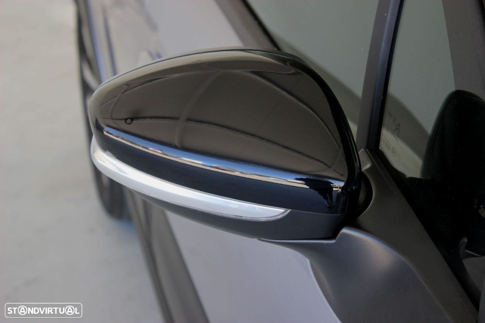 Citroën C3 1.2 PureTech Shine EAT6 - 5