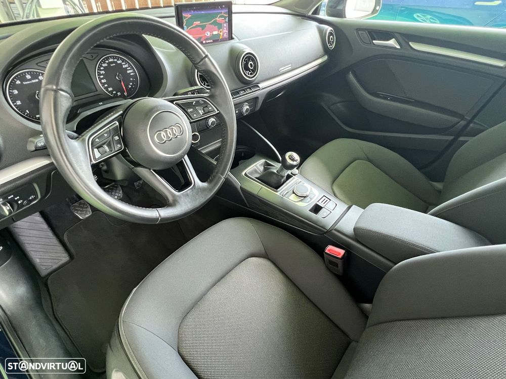 Audi A3 Sportback 30 TFSI Sport - 8