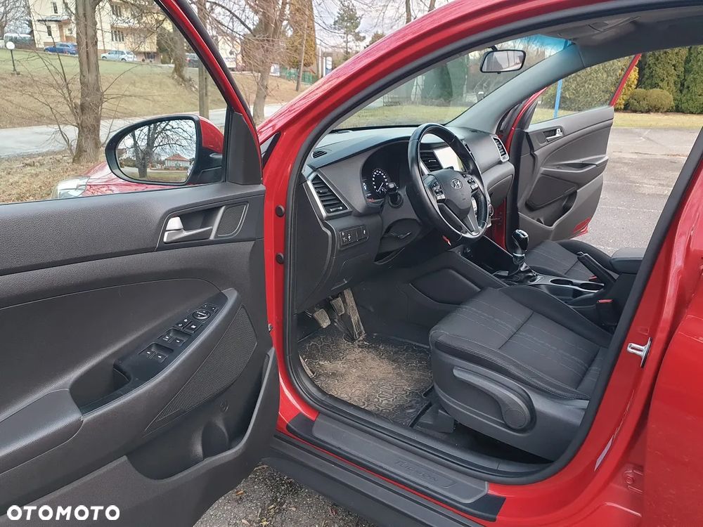 Hyundai Tucson blue 1.7 CRDi 2WD Style - 11