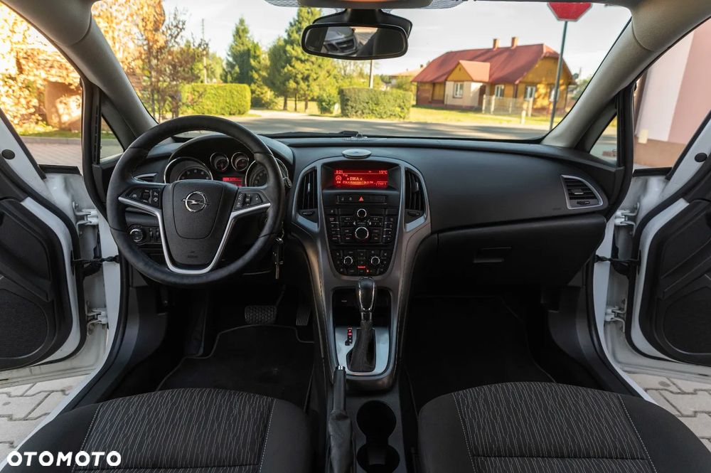 Opel Astra 1.4 Turbo Automatik Cosmo - 25