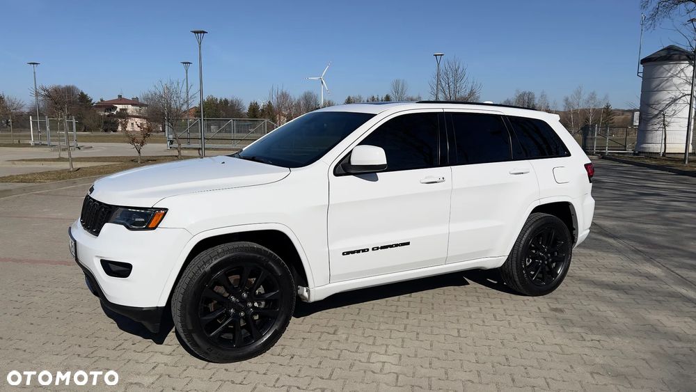 Jeep Grand Cherokee ver-3-6-v6-pentastar-4wd-automatik-laredo - 1