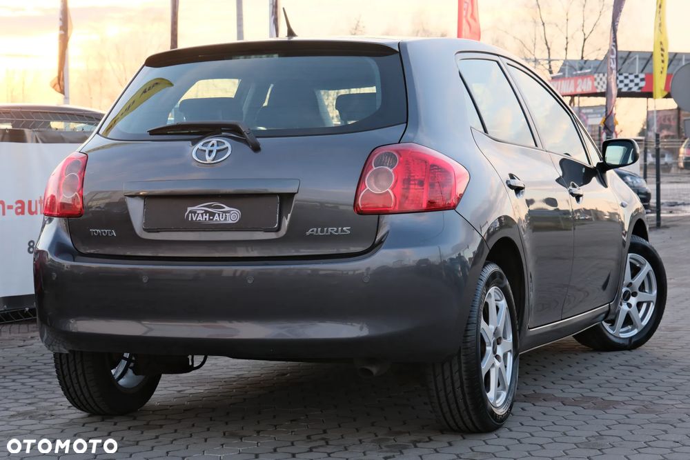 Toyota Auris 1.6 VVT-i Sol - 11