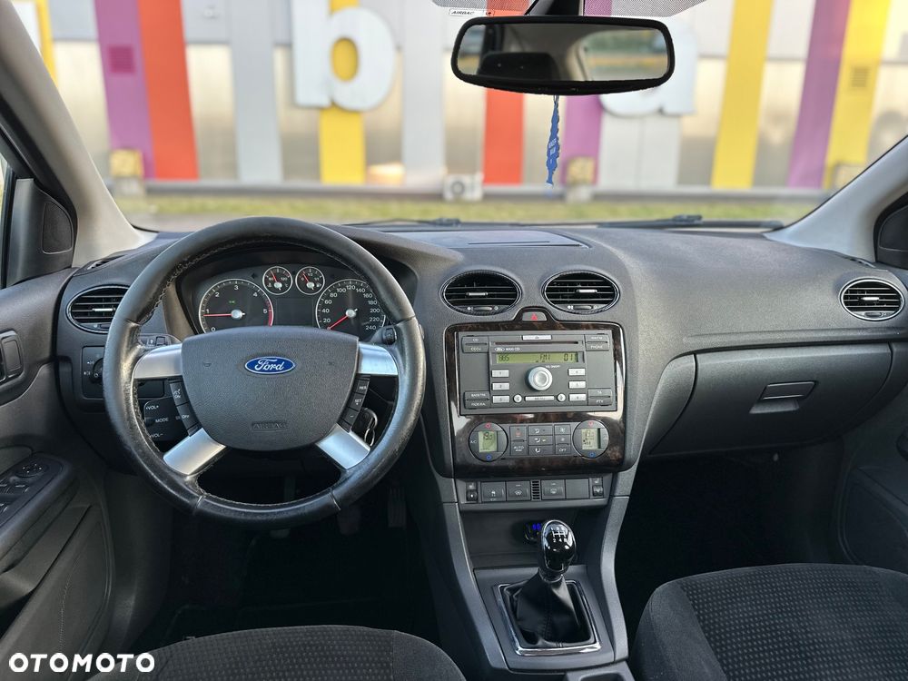 Ford Focus 1.6 TDCi Ghia - 9