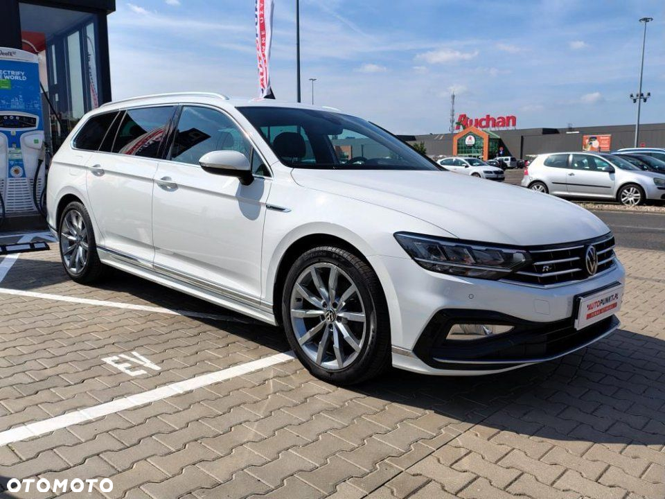 Volkswagen Passat - 4