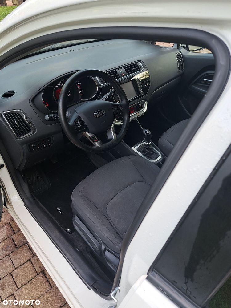 Kia Rio 1.1 crdi XL - 9