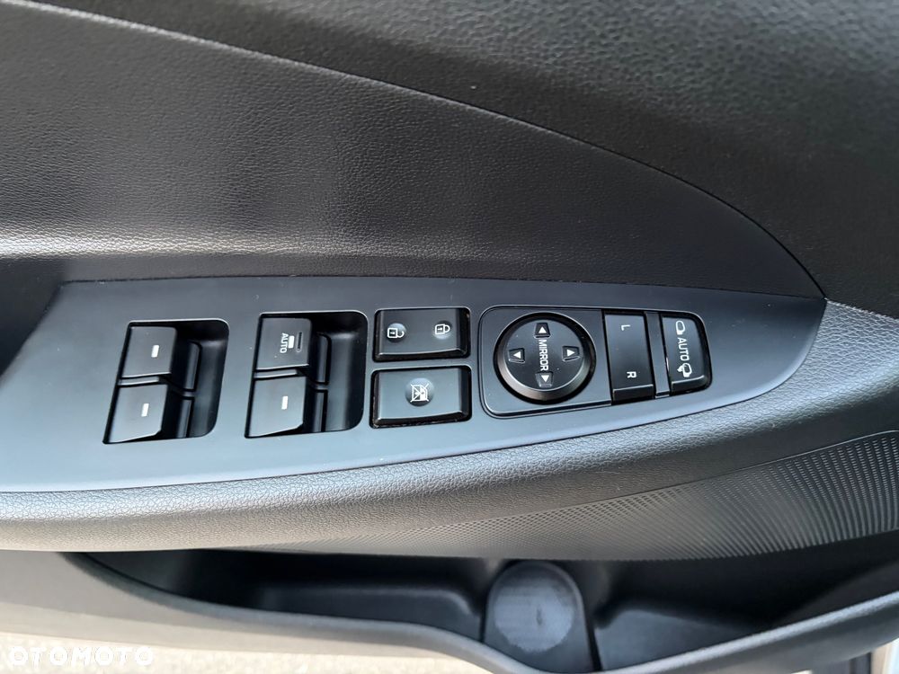 Hyundai Tucson - 16