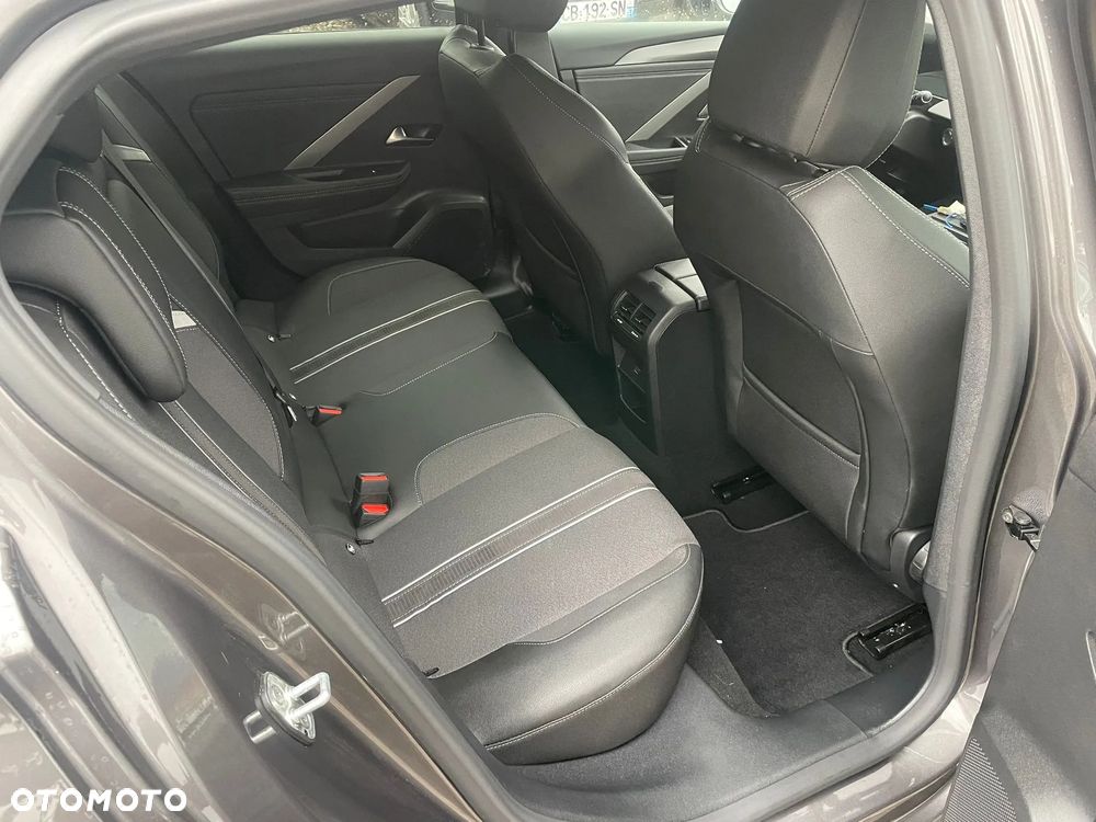 Opel Astra 1.5 D Automatik Ultimate - 14