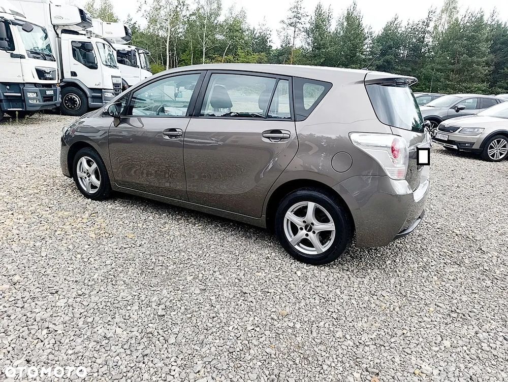 Toyota Verso 1.6 Sprint EU6 - 4
