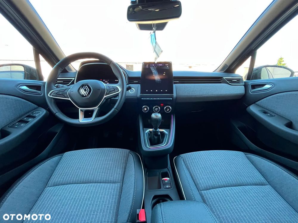 Renault Clio - 7