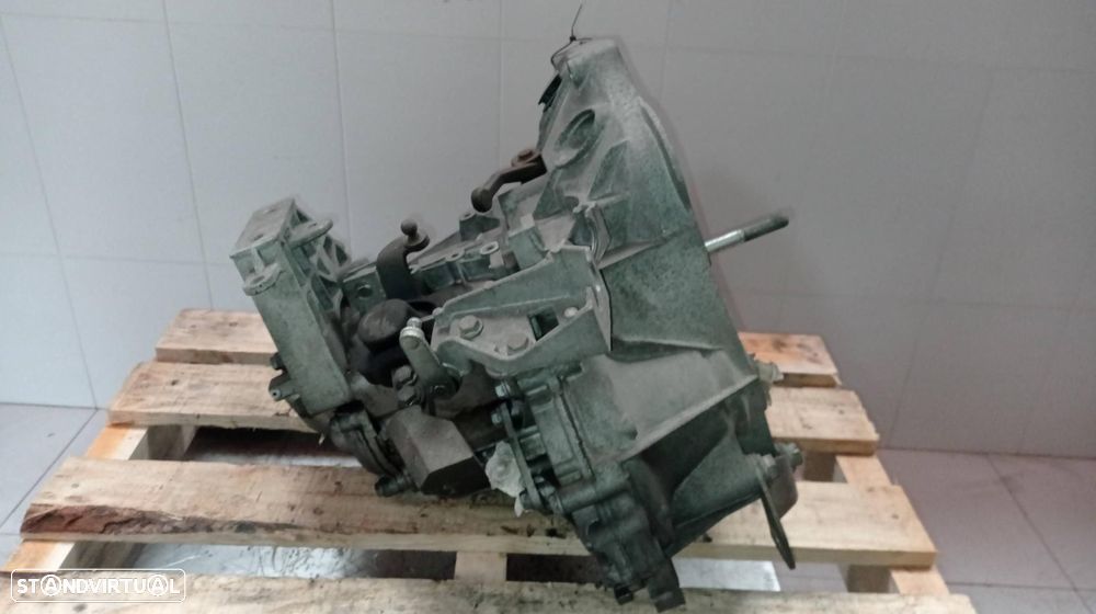 CAIXA DE VELOCIDADES FIAT GRANDE - 1