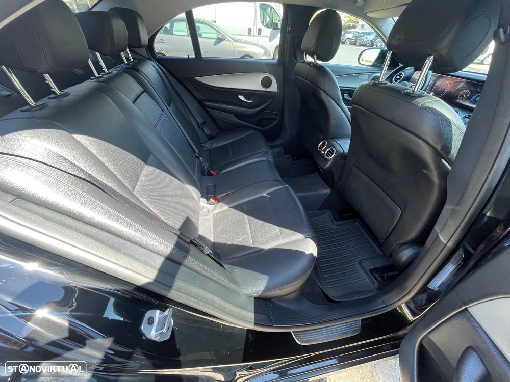 Mercedes-Benz E 220 d Exclusive - 17