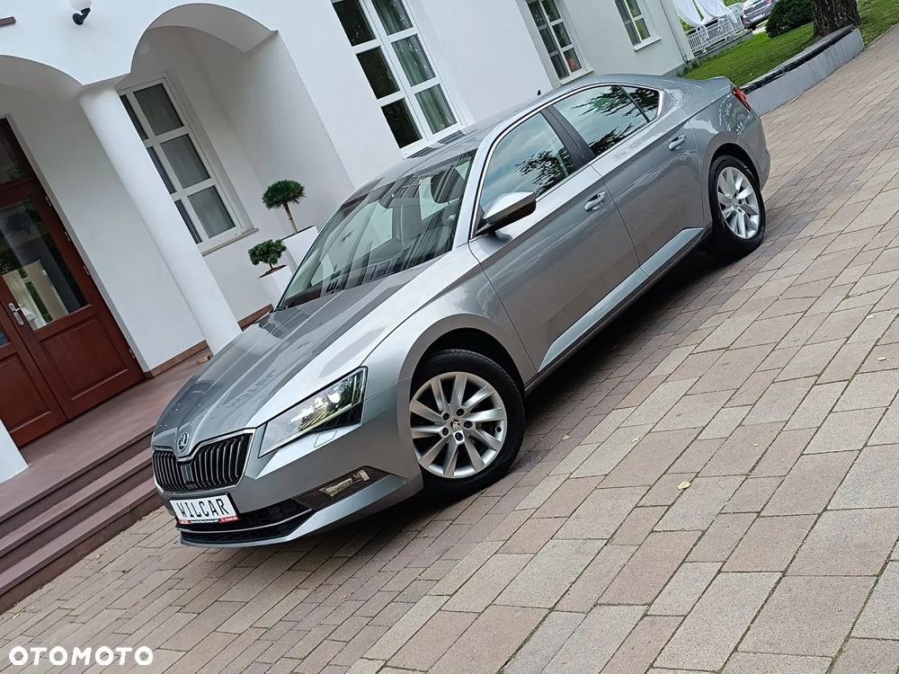 Skoda Superb 1.4 TSI ACT DSG Ambition - 9