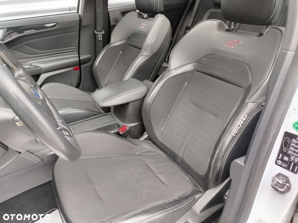 Ford Focus 2.0 EcoBlue ST - 14
