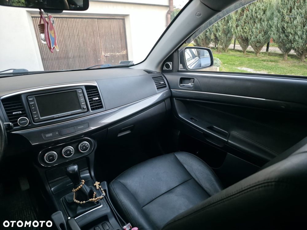 Mitsubishi Lancer - 22