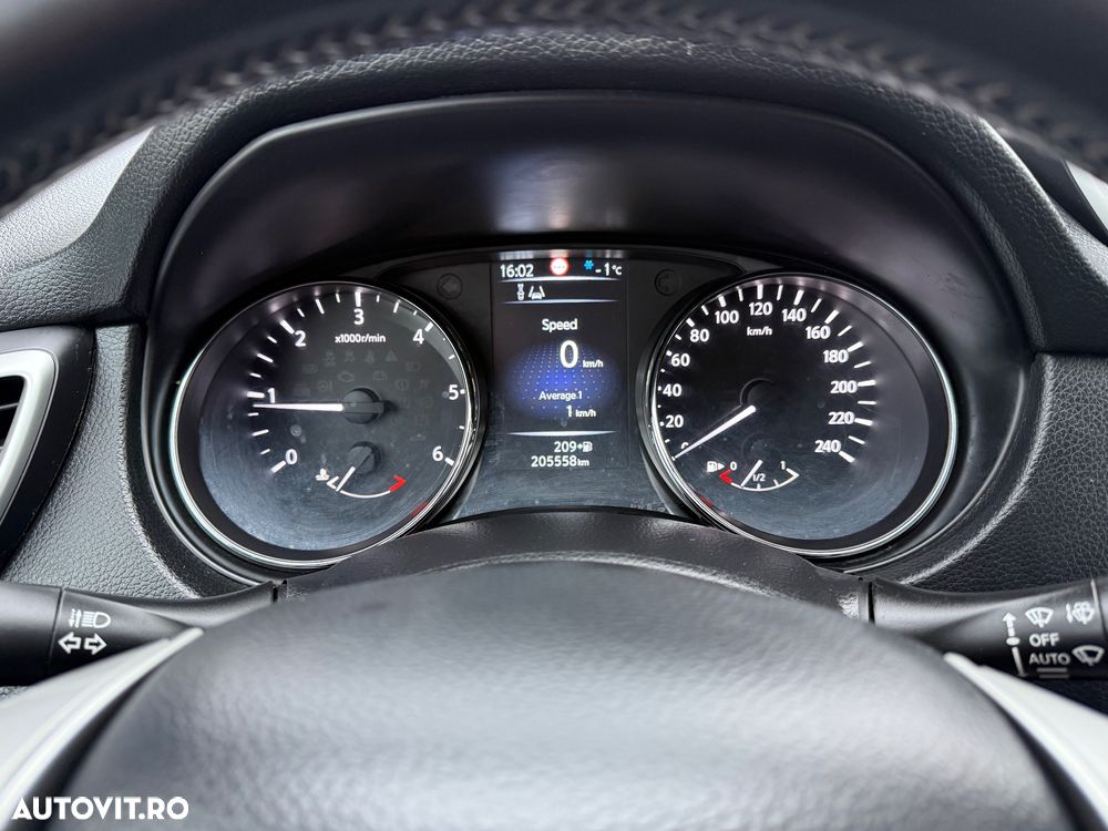 Nissan Qashqai 1.5 DCI TEKNA - 15