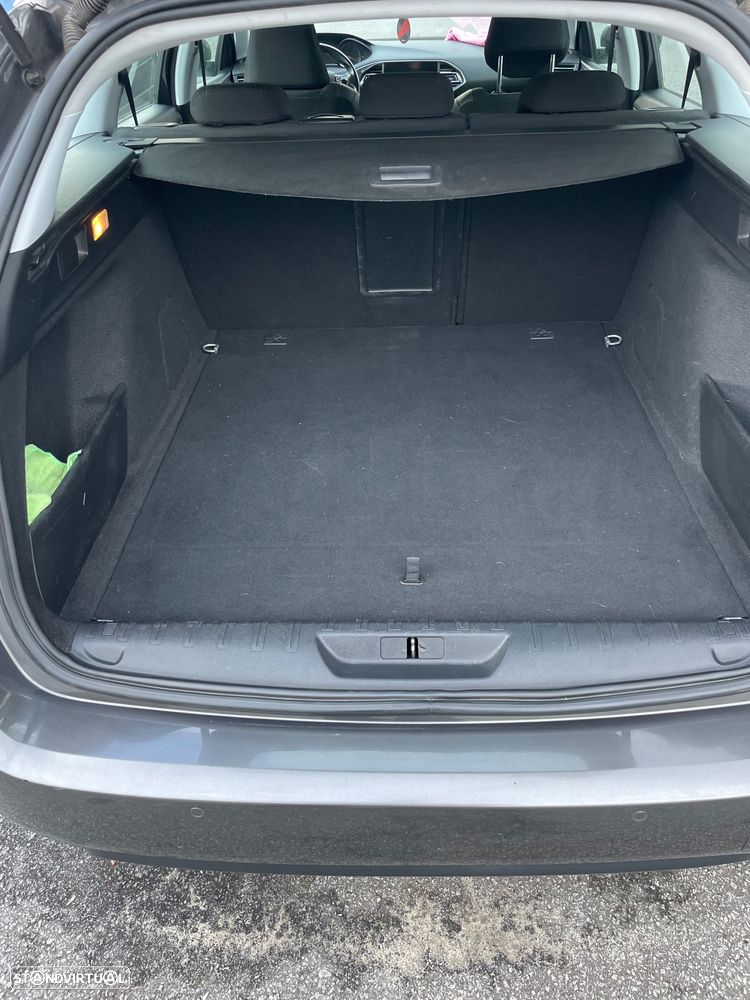 Peugeot 308 SW BlueHDi 130 EAT8 Stop & Start GT Pack - 10