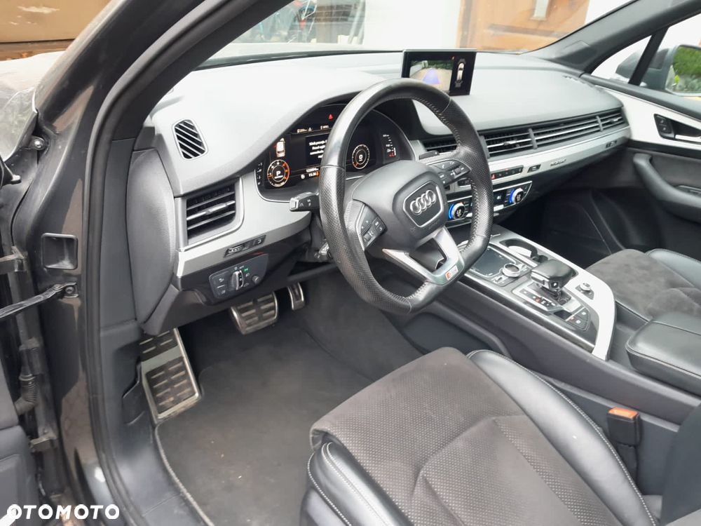 Audi Q7 - 5