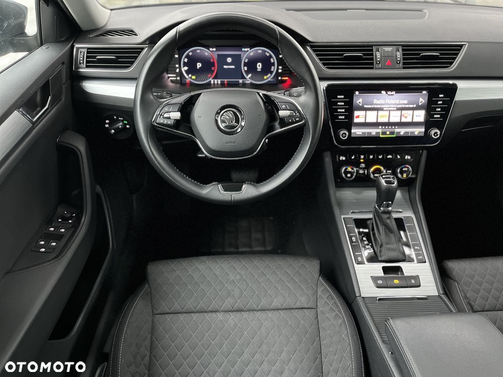 Skoda Superb 2.0 TDI SCR Ambition DSG - 20