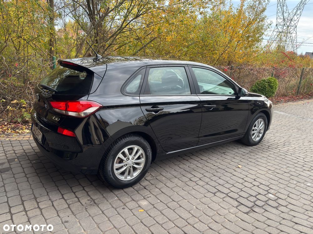 Hyundai i30 1.4 Intro Edition - 9