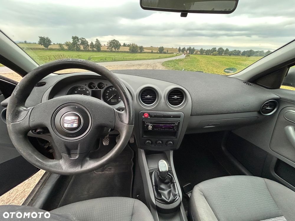 Seat Ibiza 1.4 16V Reference - 6