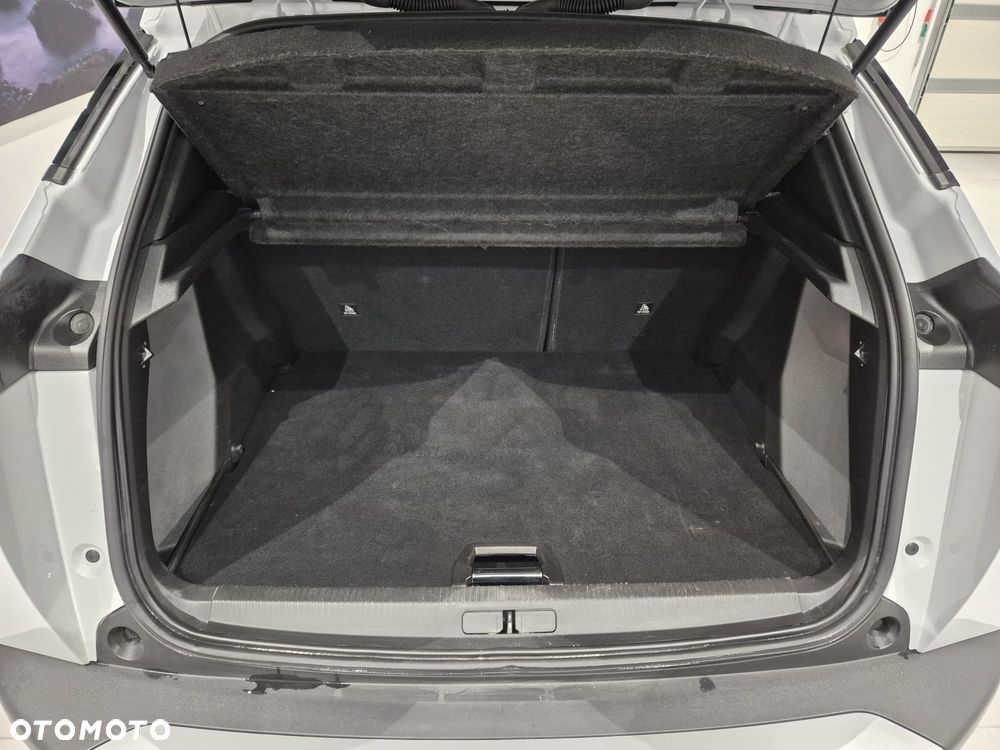 Peugeot 2008 PureTech 100 Allure S&S BVM6 - 16