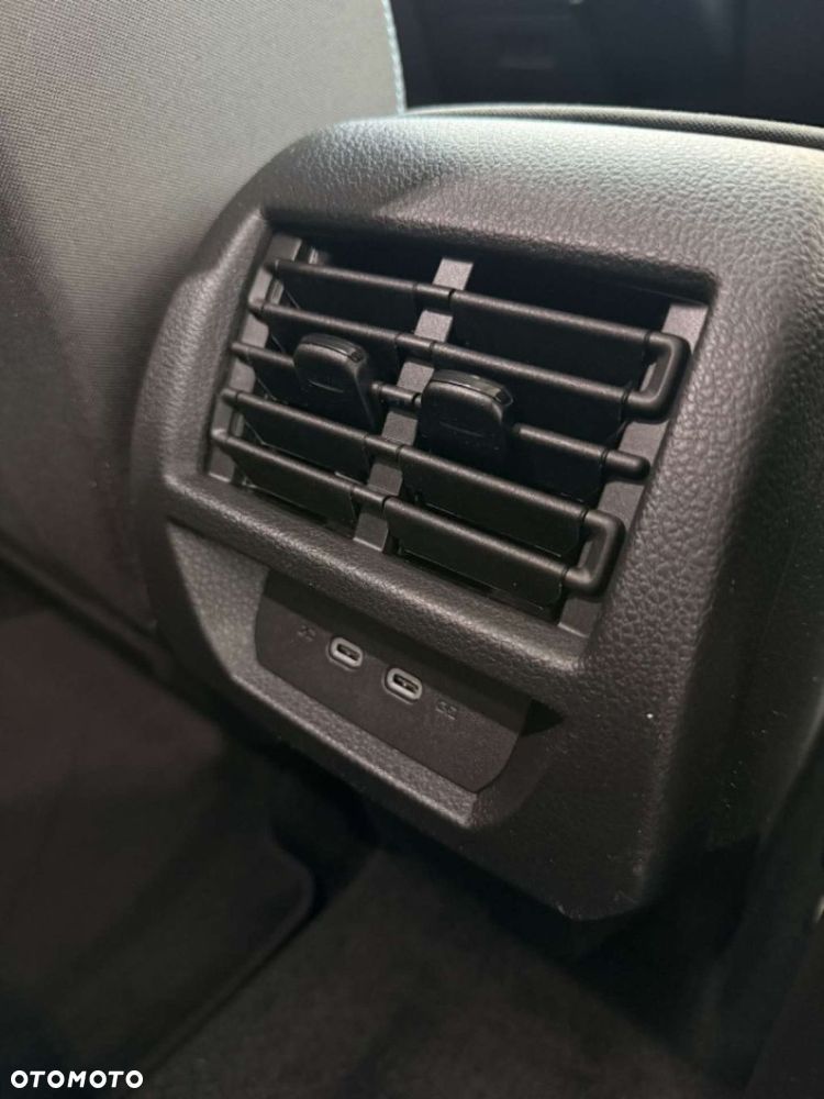 Ford Tourneo Connect Grand - 19