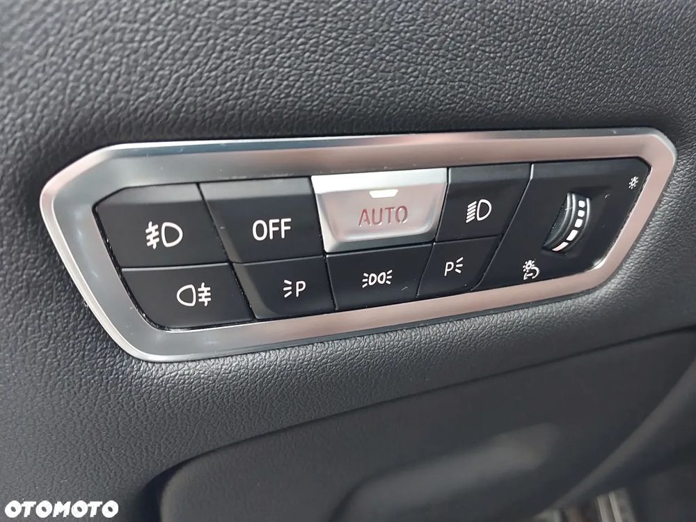 BMW X5 xDrive25d - 8