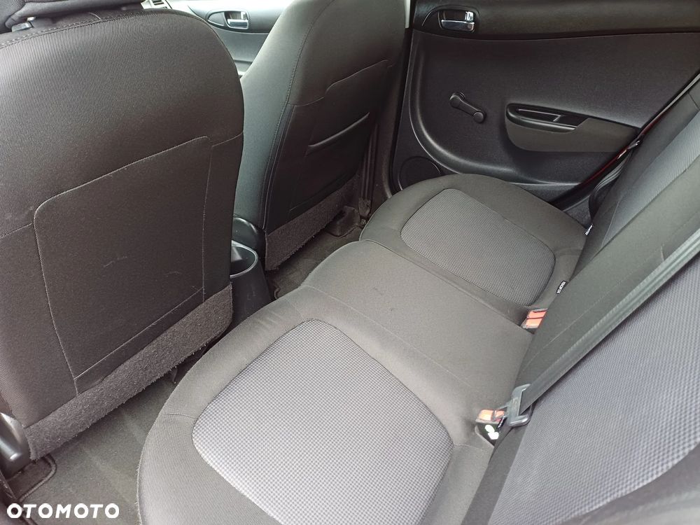 Hyundai i20 1.2 Intro Edition - 13