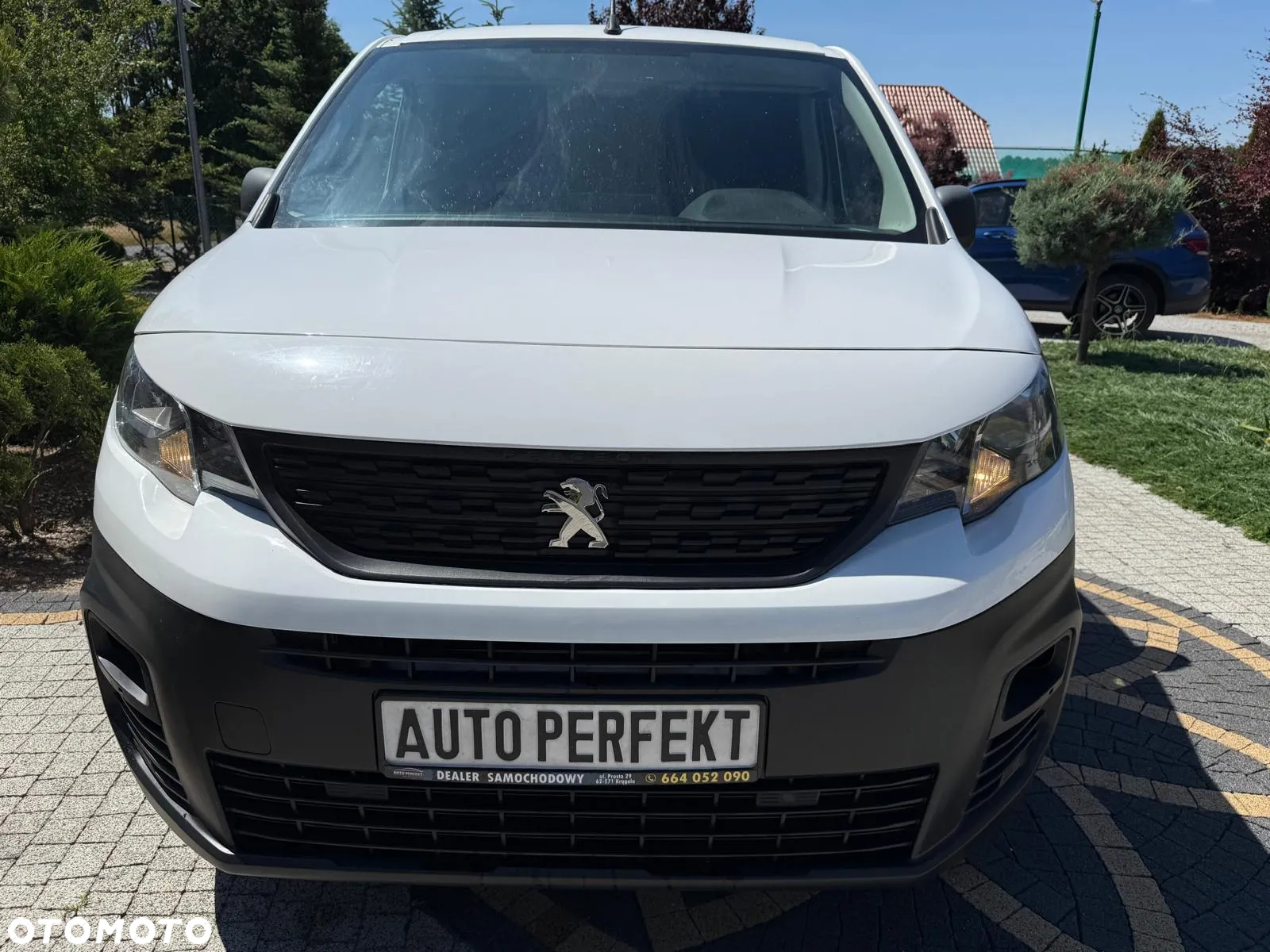 Peugeot Partner 1.6 BlueHDi 100 L2 Komfort - 2