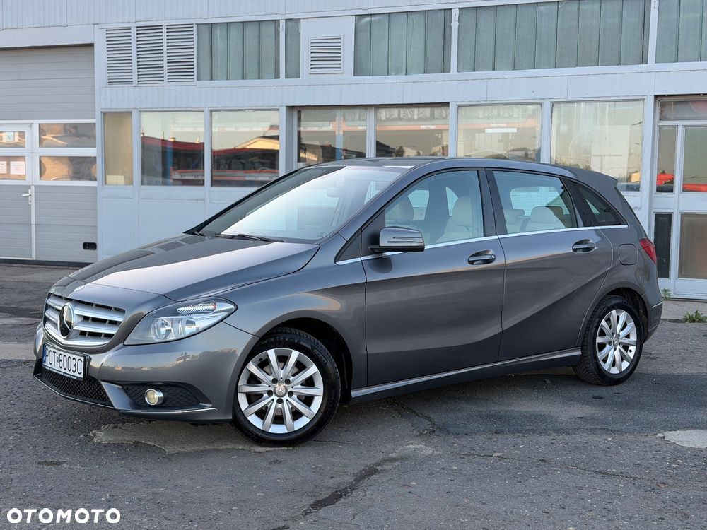 Mercedes-Benz Klasa B 180 UrbanStyle Edition - 10