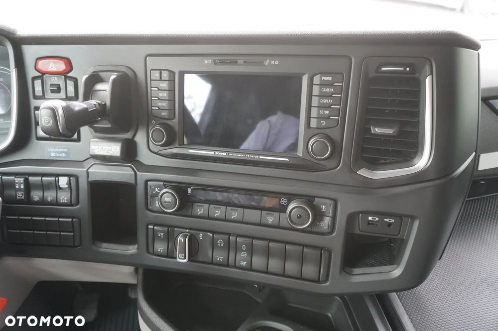 Scania R500 / Chłodnia Lecapitaine / Carrier Supra 950 / 3. oś skrętna - 21