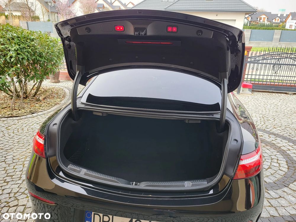 Mercedes-Benz Klasa E 400 Coupe 4-Matic 9G-TRONIC - 17