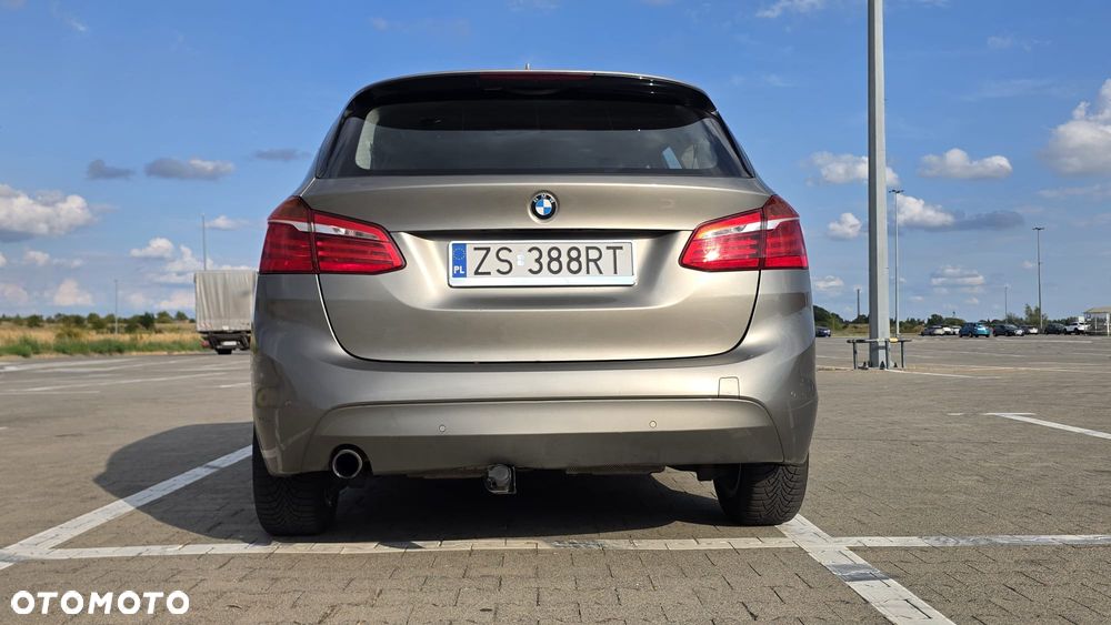 BMW Seria 2 218i - 6