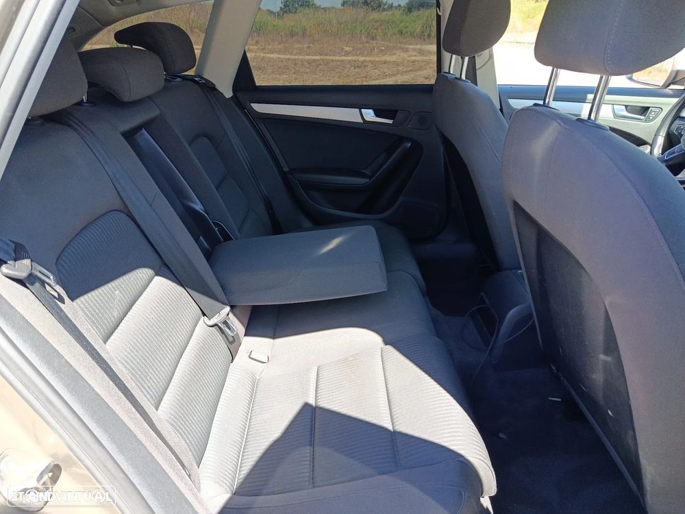 Audi A4 Avant 2.7 TDI DPF multitronic Ambition - 11