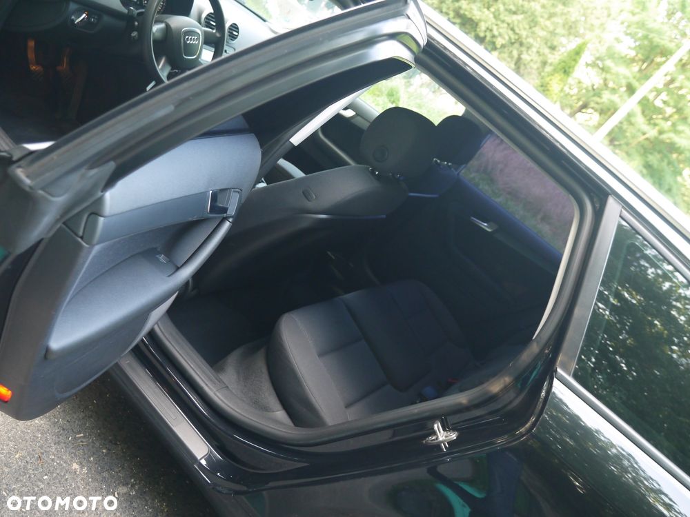 Audi A3 Sportback 1.6 Attraction - 17