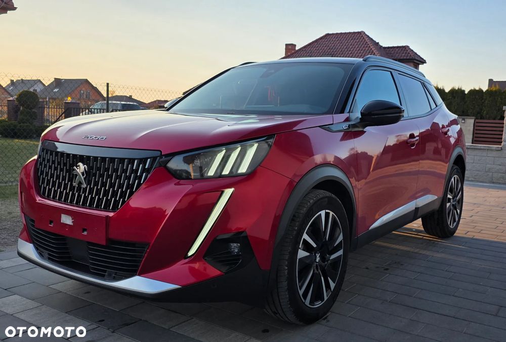 Peugeot 2008 BlueHDi 130 EAT8 GT - 32