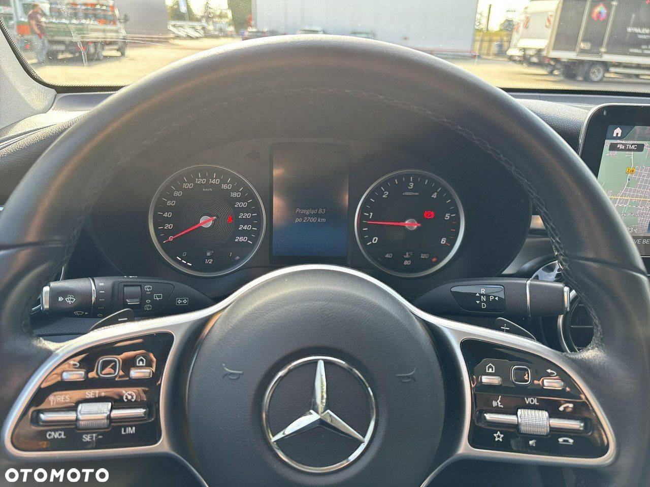 Mercedes-Benz GLC - 21