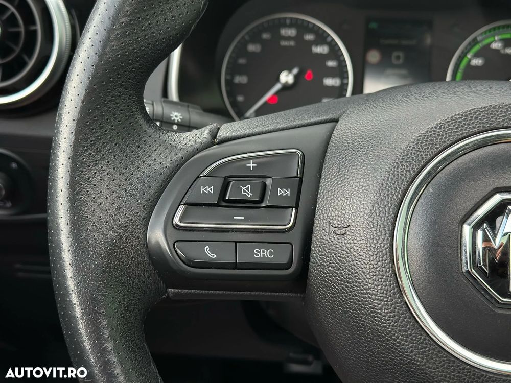 MG ZS EV Luxury - 17