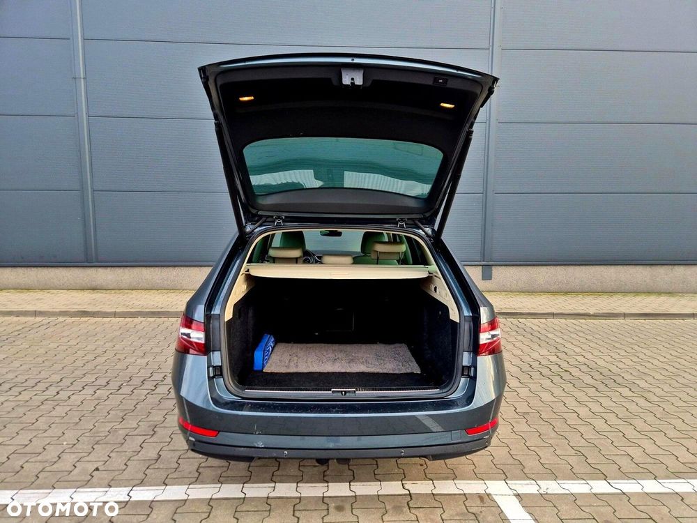 Skoda Superb 2.0 TDI SCR 4x4 L&K DSG - 21